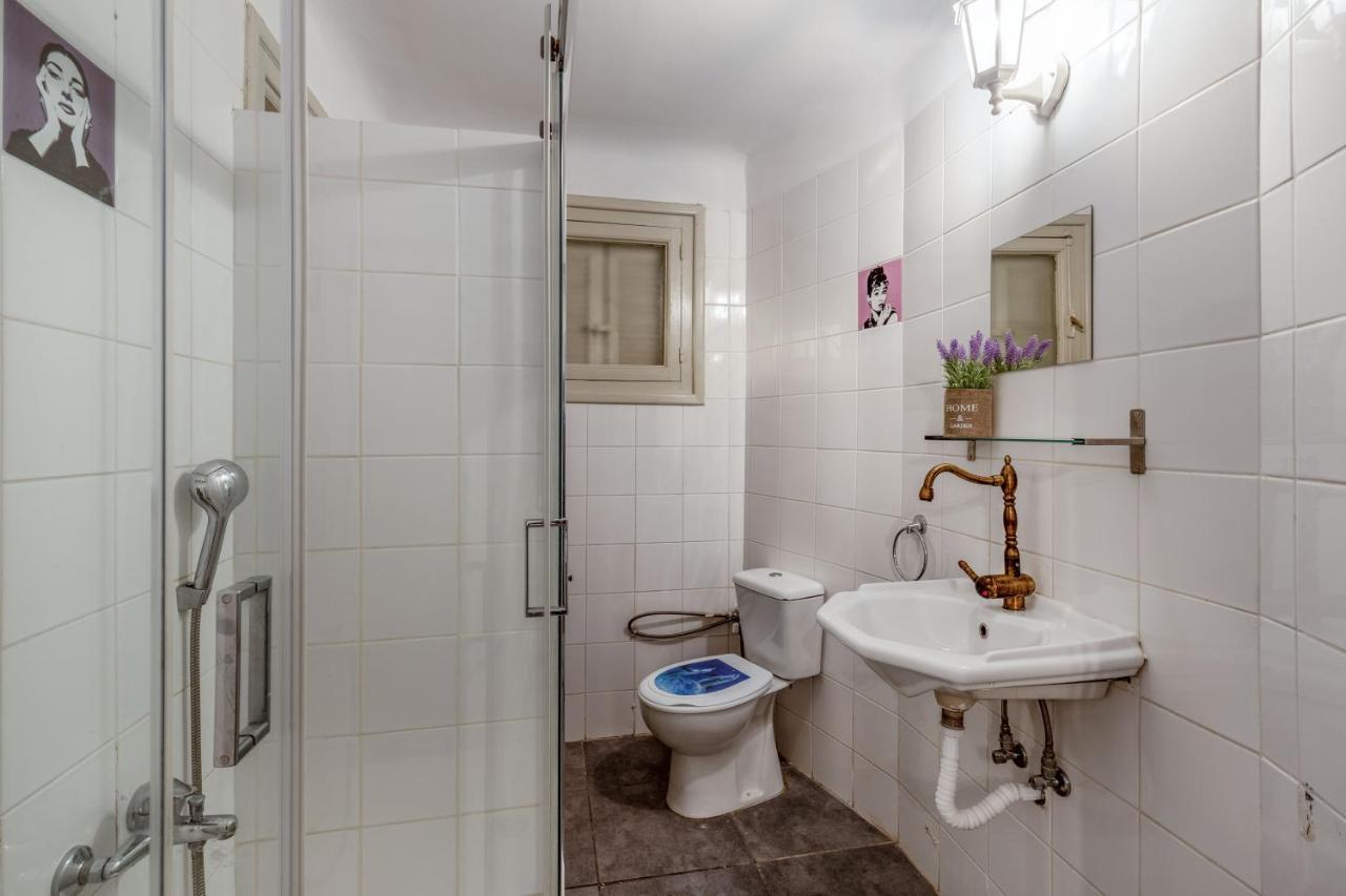 Central Apartment In The Heart Of Historic Center Atenas Exterior foto